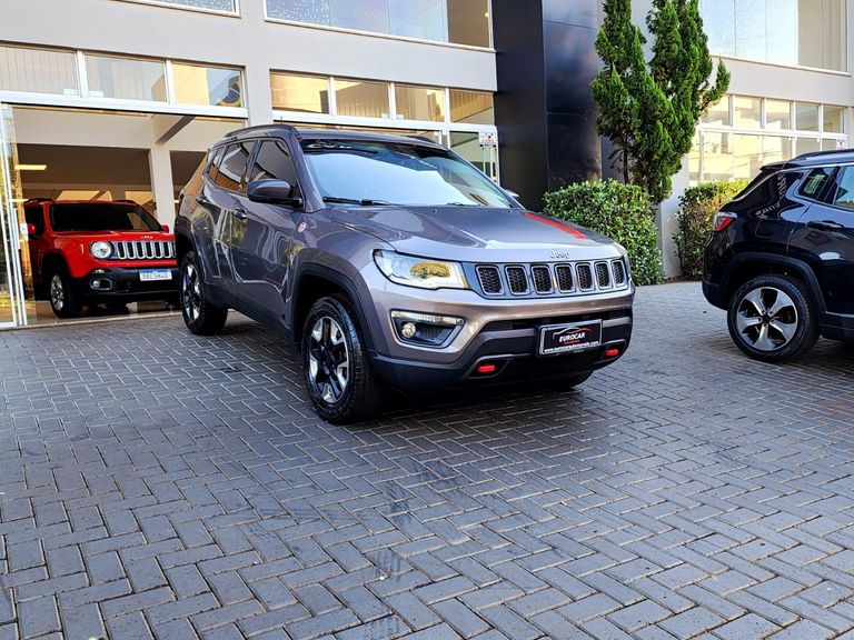 Jeep COMPASS TRAILHAWK 2.0 4x4 Dies. 16V Aut.