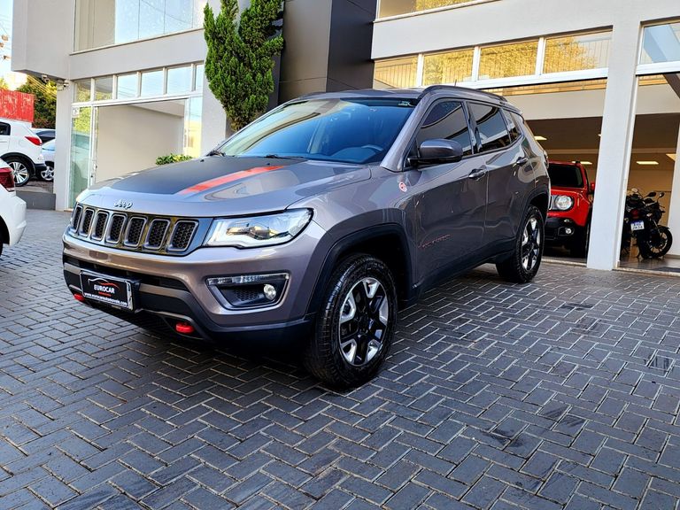 Jeep COMPASS TRAILHAWK 2.0 4x4 Dies. 16V Aut.