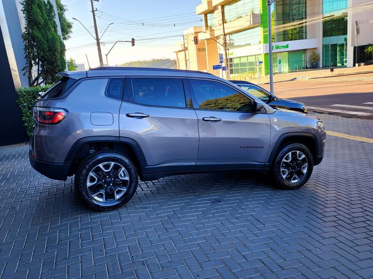 Jeep COMPASS TRAILHAWK 2.0 4x4 Dies. 16V Aut.