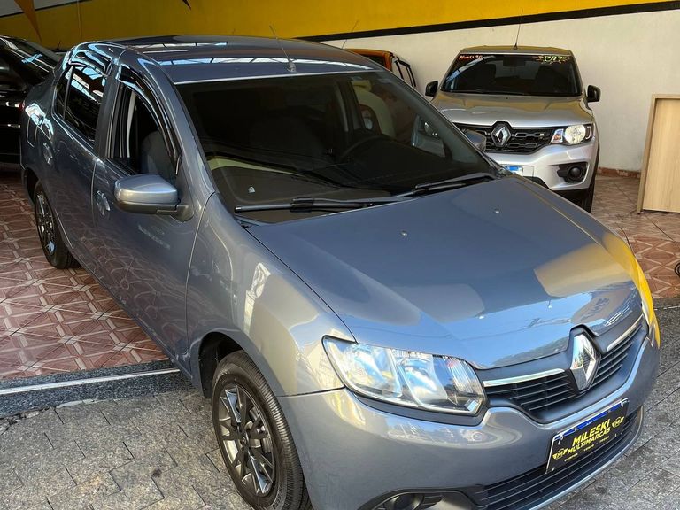 Renault LOGAN Expression Flex 1.6 16V 4p