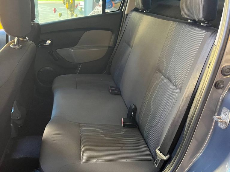 Renault LOGAN Expression Flex 1.6 16V 4p