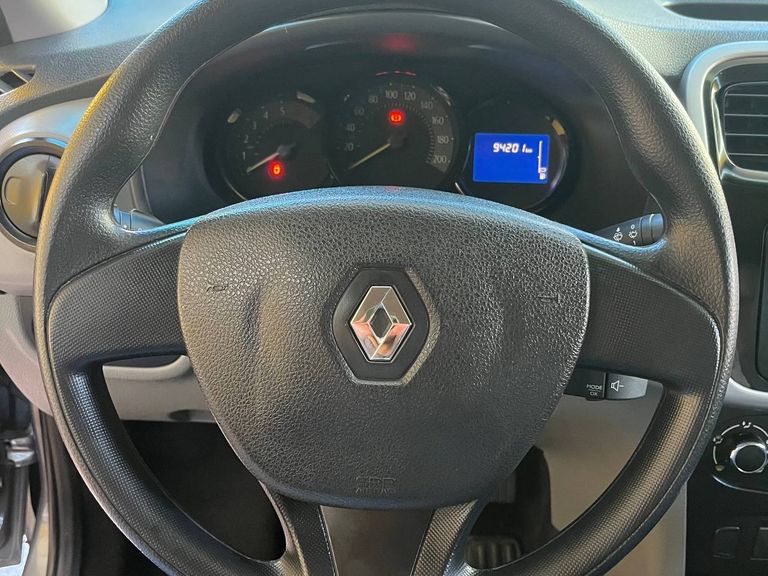 Renault LOGAN Expression Flex 1.6 16V 4p
