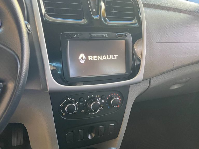 Renault LOGAN Expression Flex 1.6 16V 4p
