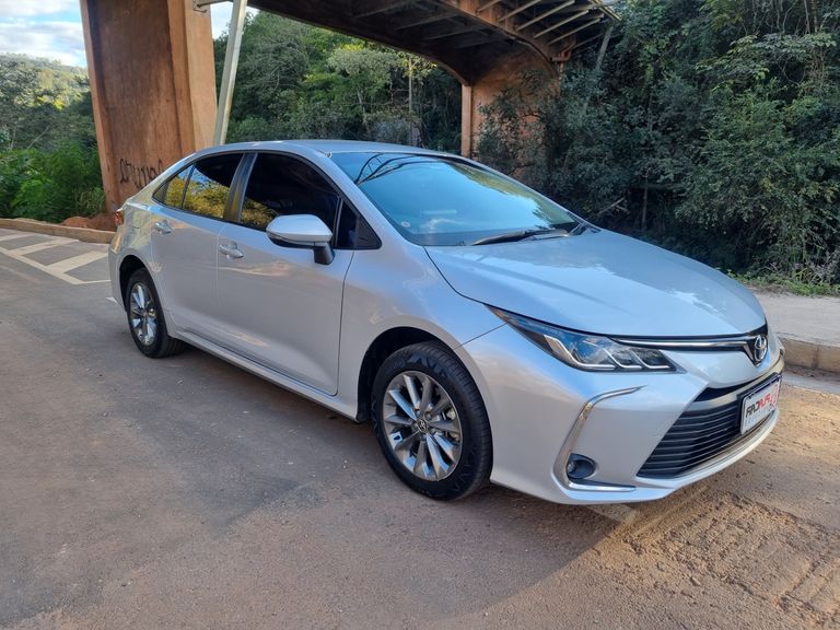 Toyota Corolla GLi 2.0 16V Flex Aut.
