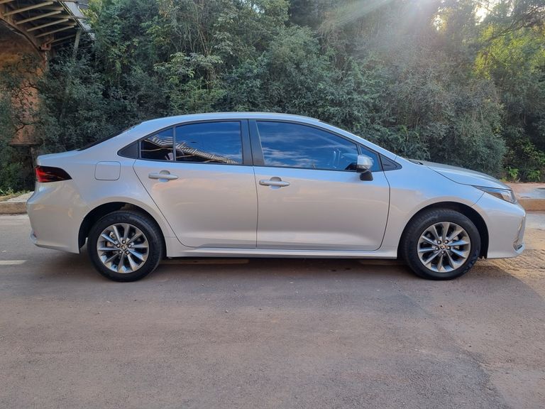Toyota Corolla GLi 2.0 16V Flex Aut.