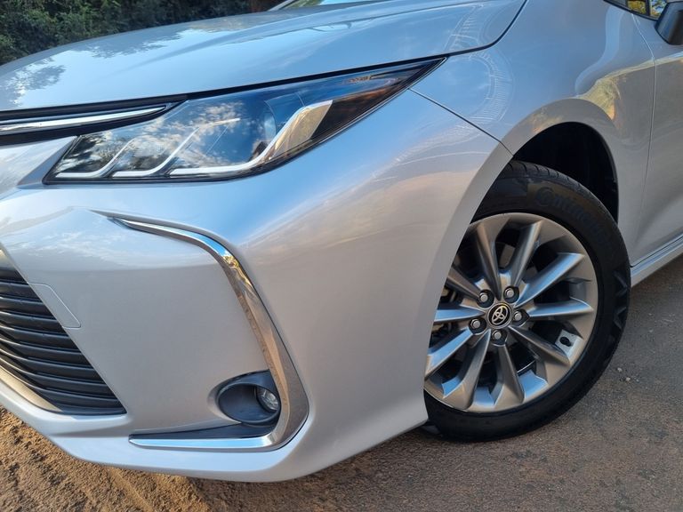 Toyota Corolla GLi 2.0 16V Flex Aut.