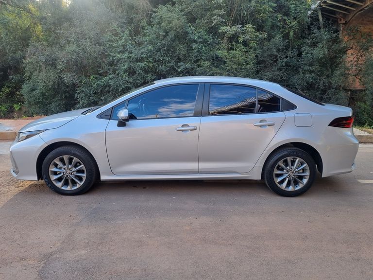 Toyota Corolla GLi 2.0 16V Flex Aut.