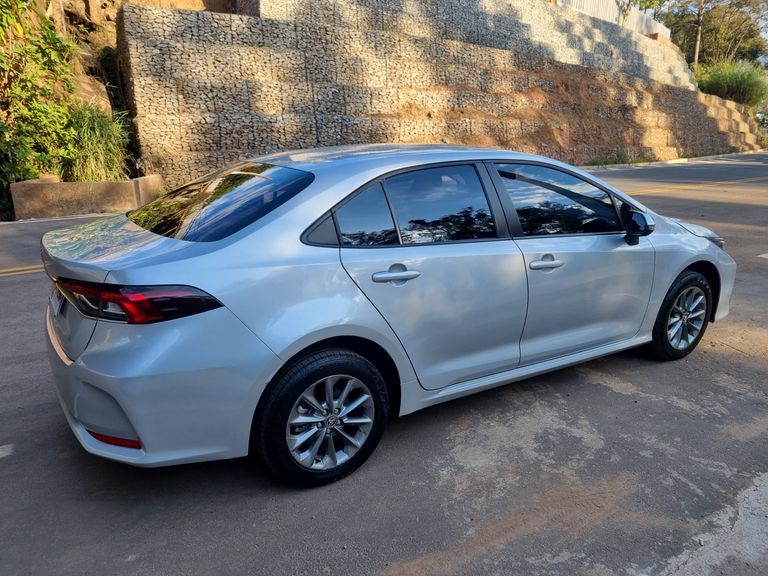 Toyota Corolla GLi 2.0 16V Flex Aut.