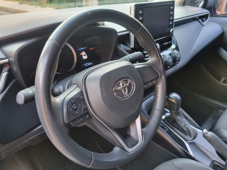 Toyota Corolla GLi 2.0 16V Flex Aut.