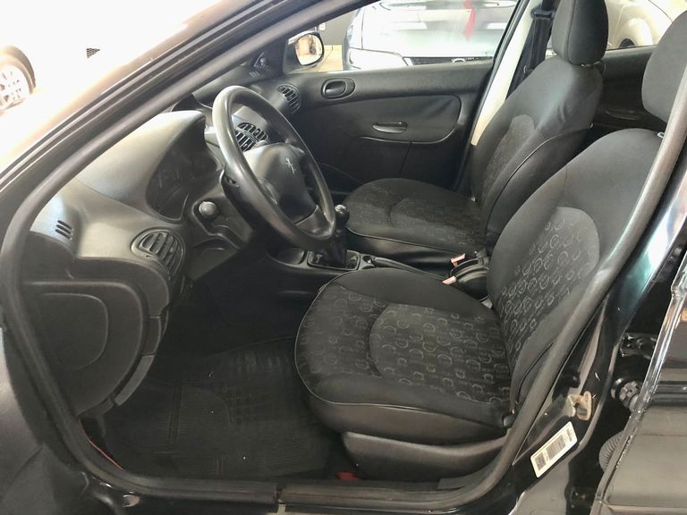 Peugeot 206 Presence 1.4/ 1.4 Flex 8V 5p