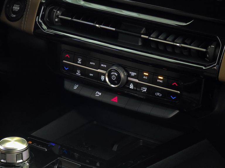 RAM RAMPAGE LARAMIE 2.2 TB CD 4X4 Die. Aut.