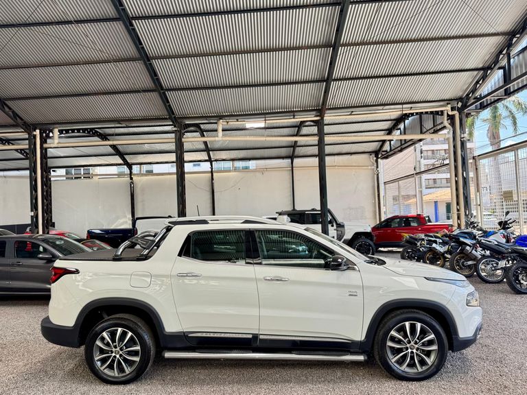 Fiat Toro Volcano 2.0 16V 4x4 TB Diesel Aut.