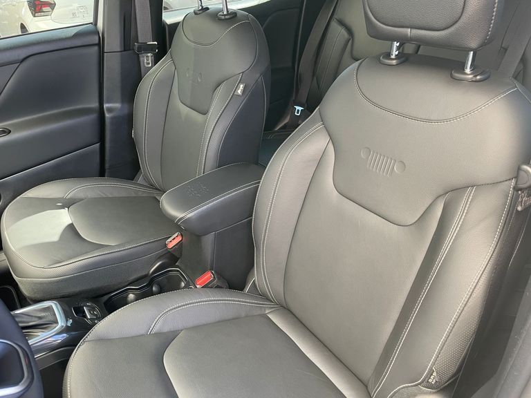 Jeep Renegade Long. T270 1.3 TB 4x2 Flex Aut.