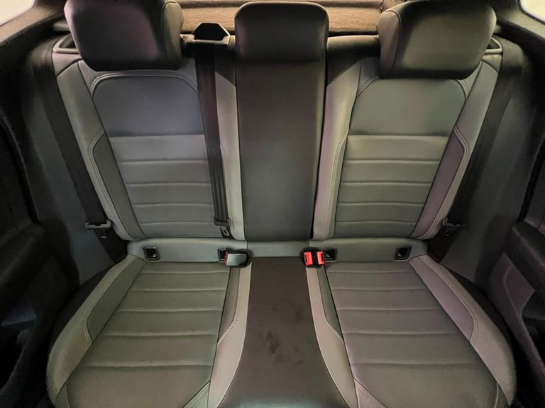 VolksWagen Nivus Highline 1.0 200 TSI Flex Aut.