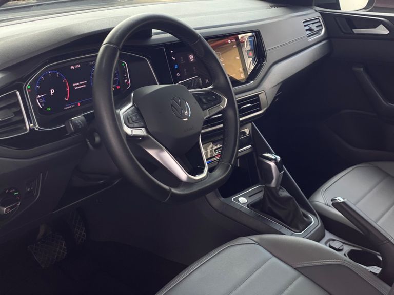 VolksWagen Nivus Highline 1.0 200 TSI Flex Aut.