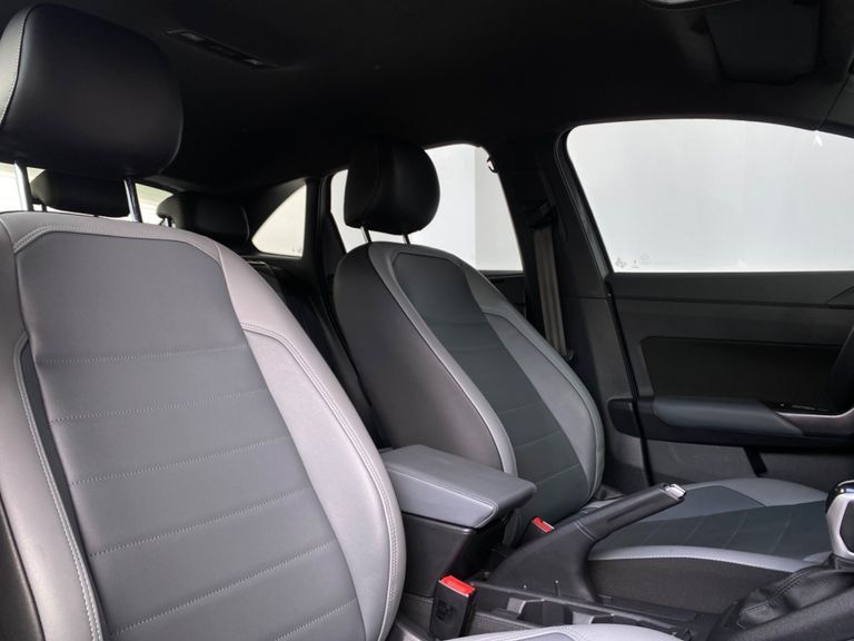 VolksWagen Nivus Highline 1.0 200 TSI Flex Aut.