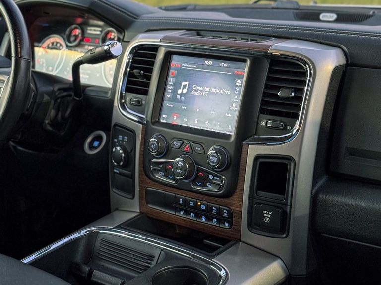 RAM 2500 LARAMIE  6.7 TDI  CD 4x4 Diesel