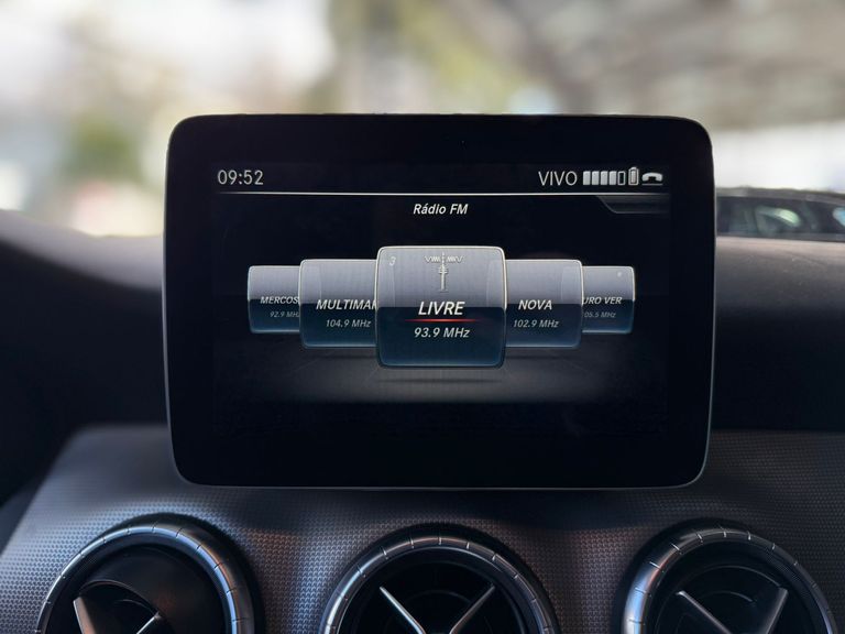 Mercedes CLA-200 Vision 1.6 TB 16V Flex Aut.