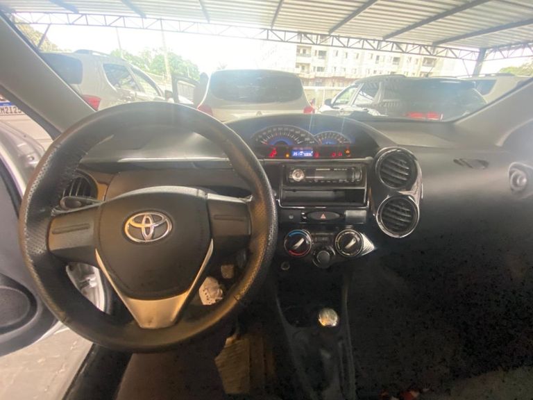 Toyota ETIOS X 1.3 Flex 16V 5p Mec.