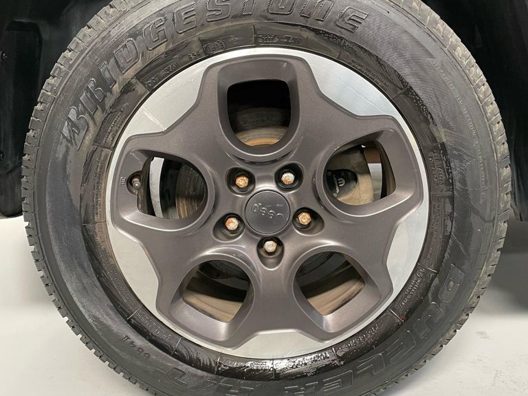 Jeep Renegade Sport 1.8 4x2 Flex 16V Mec.