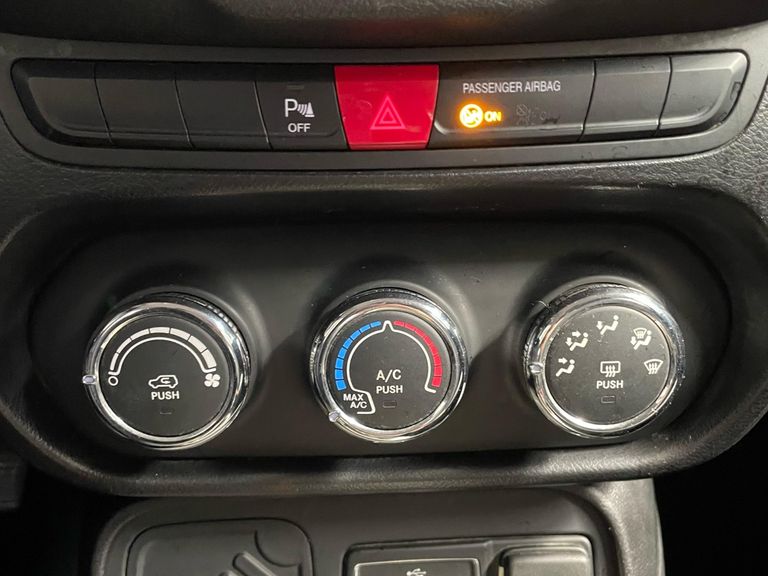 Jeep Renegade Sport 1.8 4x2 Flex 16V Mec.