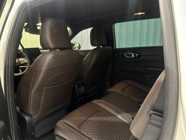 Jeep Commander Overland T270 1.3 TB Flex Aut.