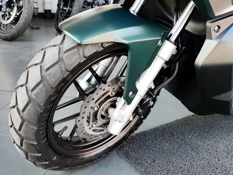 HONDA ADV 150