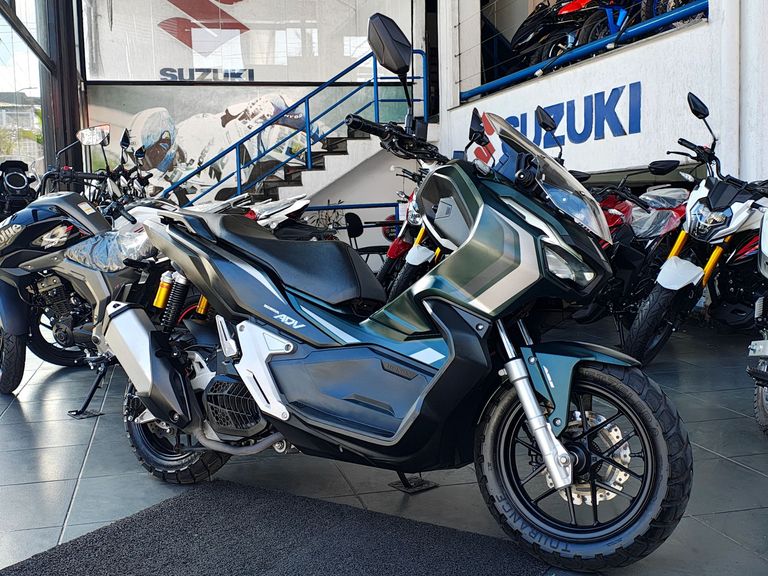 HONDA ADV 150