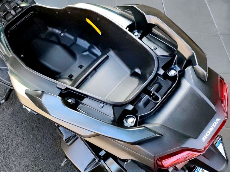 HONDA ADV 150