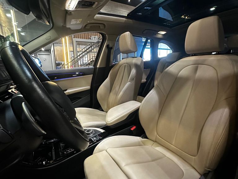 BMW X1 SDRIVE 20i X-Line 2.0 TB Active Flex
