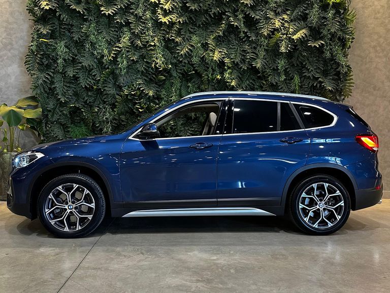BMW X1 SDRIVE 20i X-Line 2.0 TB Active Flex