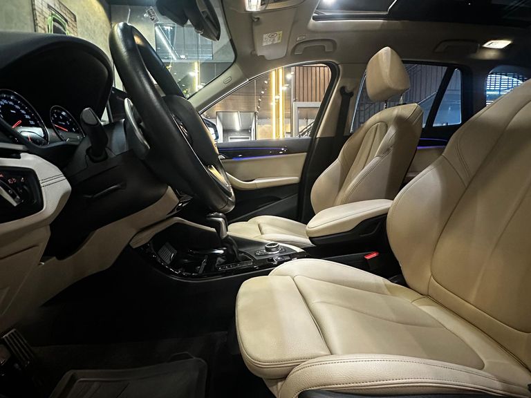BMW X1 SDRIVE 20i X-Line 2.0 TB Active Flex