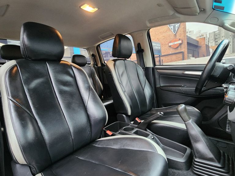 Chevrolet S10 Pick-Up LS 2.8 TDI 4x4 CD Dies. Mec.