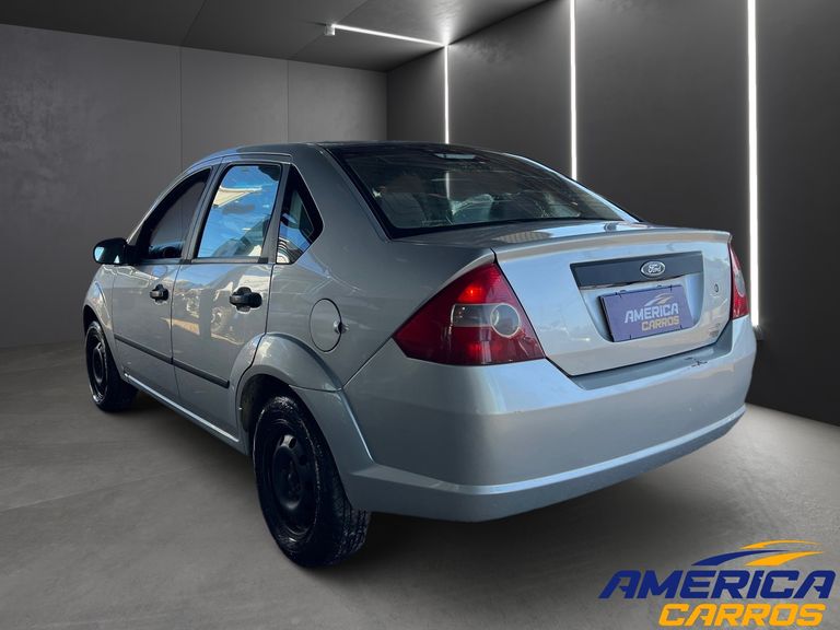 Ford Fiesta Sedan 1.0 8V Flex 4p