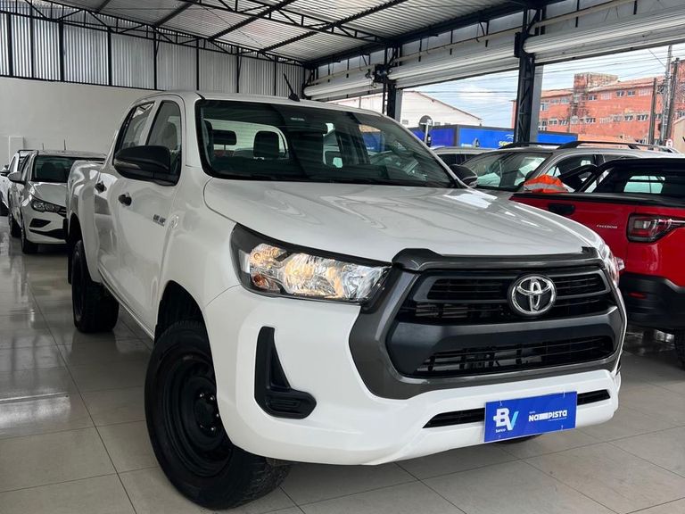 Toyota Hilux CD 4x4 2.8 Diesel Mec.