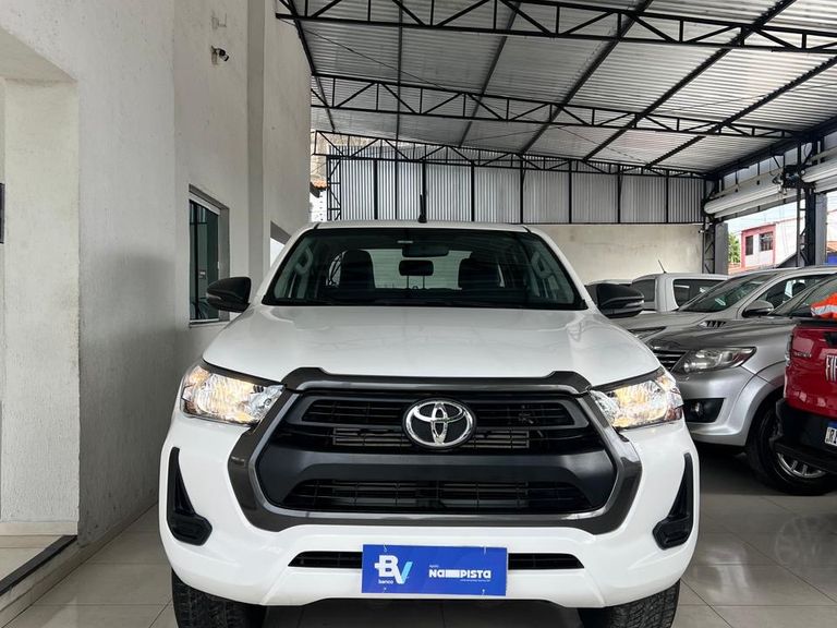 Toyota Hilux CD 4x4 2.8 Diesel Mec.