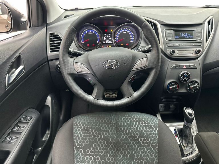 Hyundai HB20X Style 1.6 Flex 16V Aut.