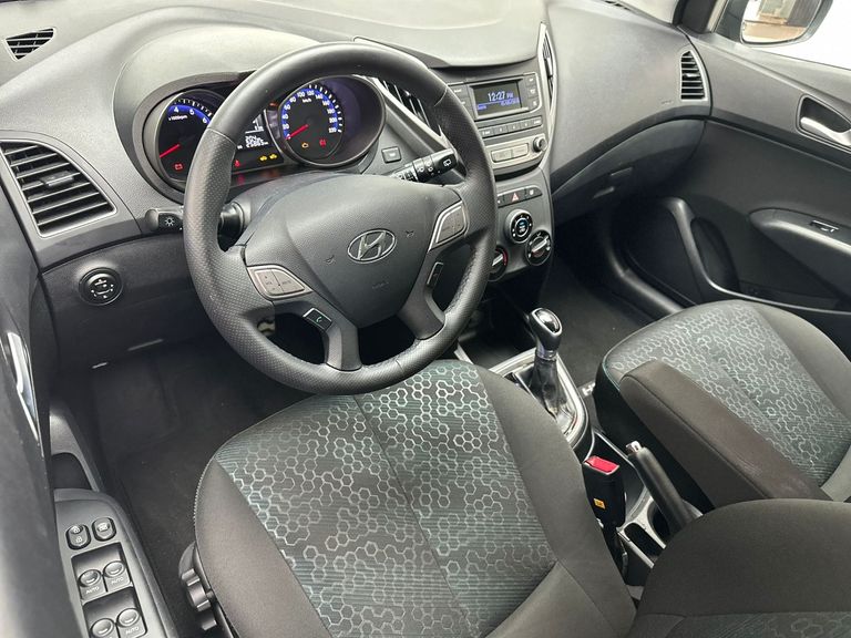 Hyundai HB20X Style 1.6 Flex 16V Aut.