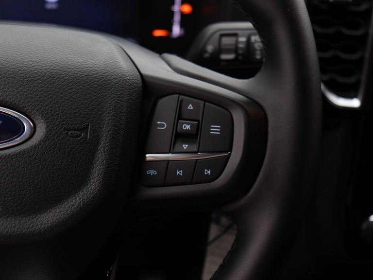 Ford Ranger Black 2.0 4x2 CD TB Diesel Aut.