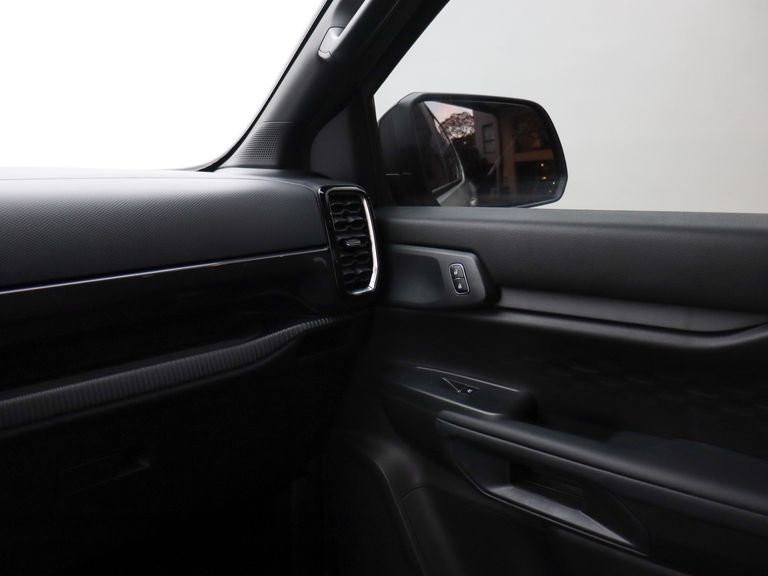 Ford Ranger Black 2.0 4x2 CD TB Diesel Aut.