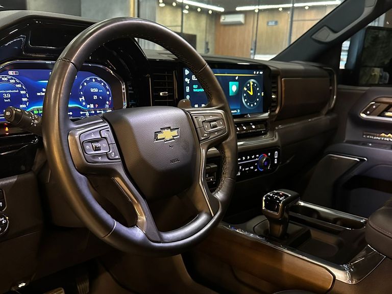 Chevrolet Silverado High Country 5.3 V8 AWD Aut.