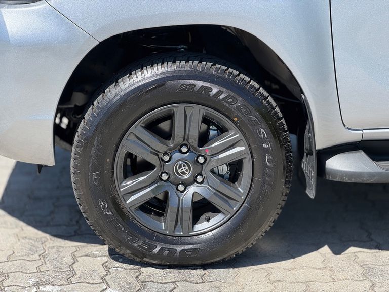 Toyota Hilux CD SR 4x4 2.8 TDI Diesel Aut.