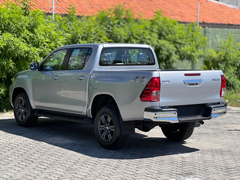 Toyota Hilux CD SR 4x4 2.8 TDI Diesel Aut.