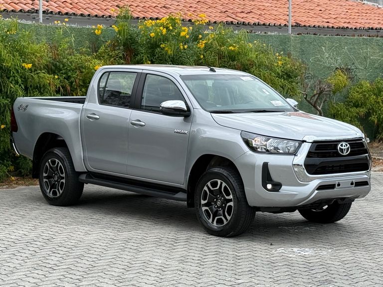 Toyota Hilux CD SR 4x4 2.8 TDI Diesel Aut.