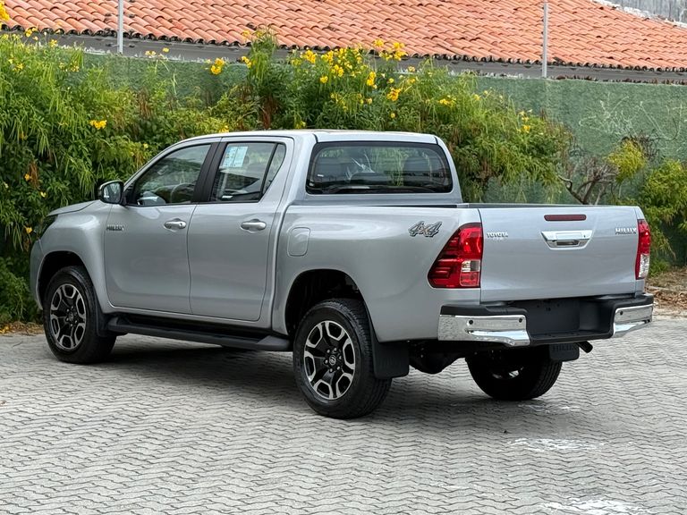 Toyota Hilux CD SR 4x4 2.8 TDI Diesel Aut.
