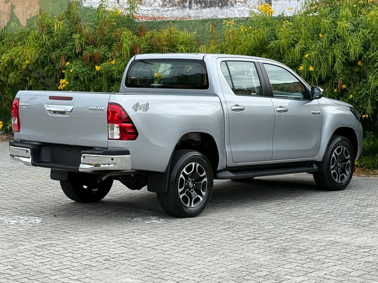 Toyota Hilux CD SR 4x4 2.8 TDI Diesel Aut.