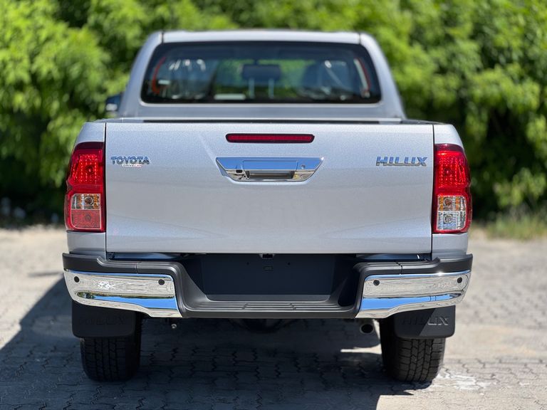 Toyota Hilux CD SR 4x4 2.8 TDI Diesel Aut.