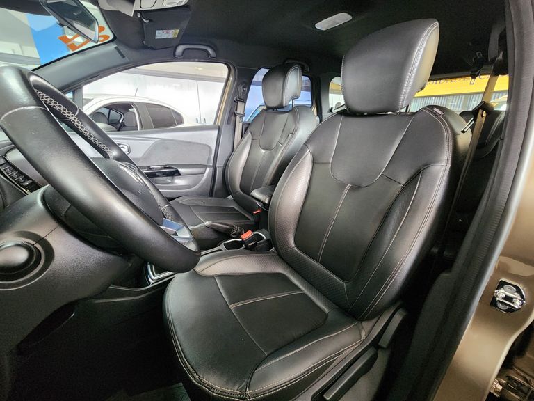 Renault CAPTUR Intense 1.3 TB 16V Flex 5p Aut.