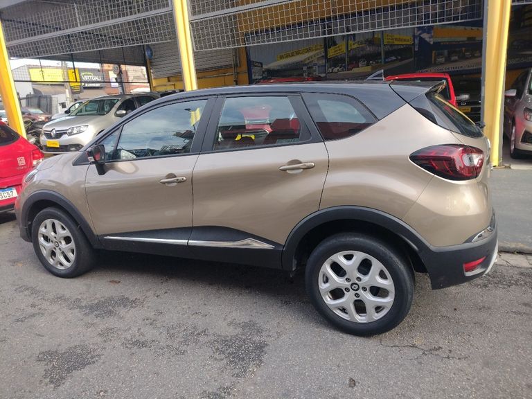 Renault CAPTUR Intense 1.3 TB 16V Flex 5p Aut.
