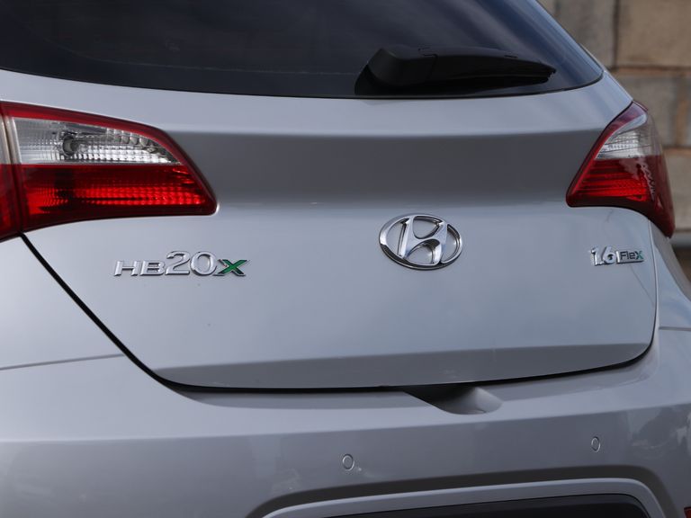 Hyundai HB20X Premium 1.6 Flex 16V Mec.
